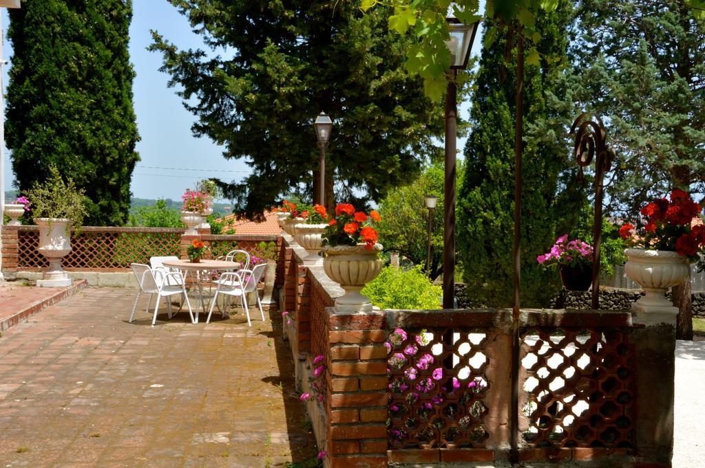 Villa Bonaccorso - Antica E Maestosa Villa Con Piscina Ai Piedi Dell'Etna 비아그란데 객실 사진