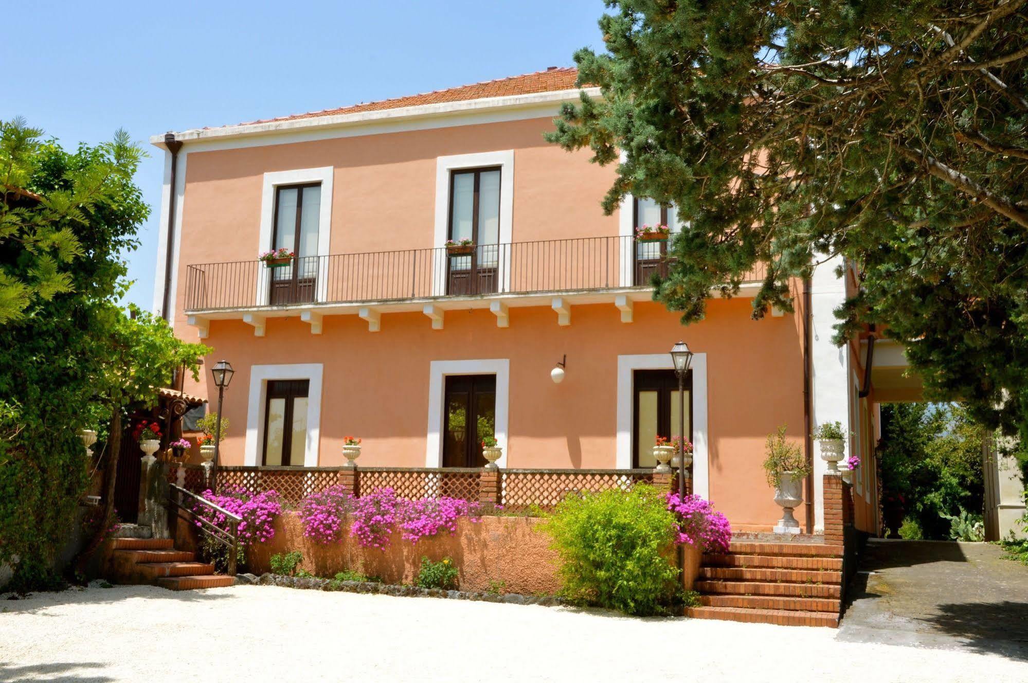Villa Bonaccorso - Antica E Maestosa Villa Con Piscina Ai Piedi Dell'Etna 비아그란데 외부 사진